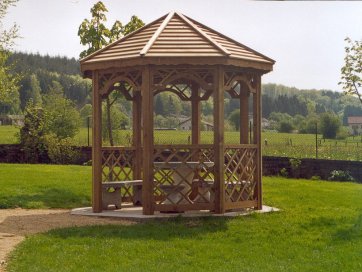 kiosque en bois